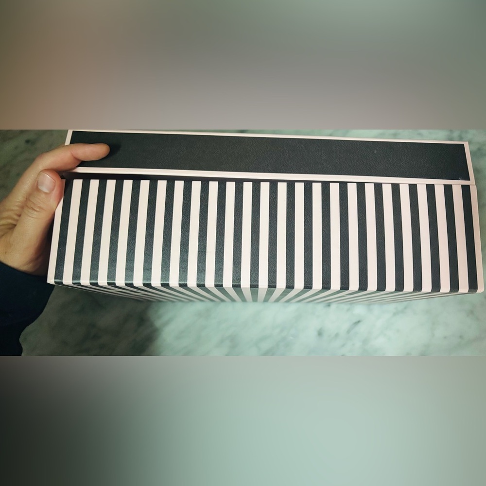 Juicy Couture Signature Decorative Box - Picture 5 of 12